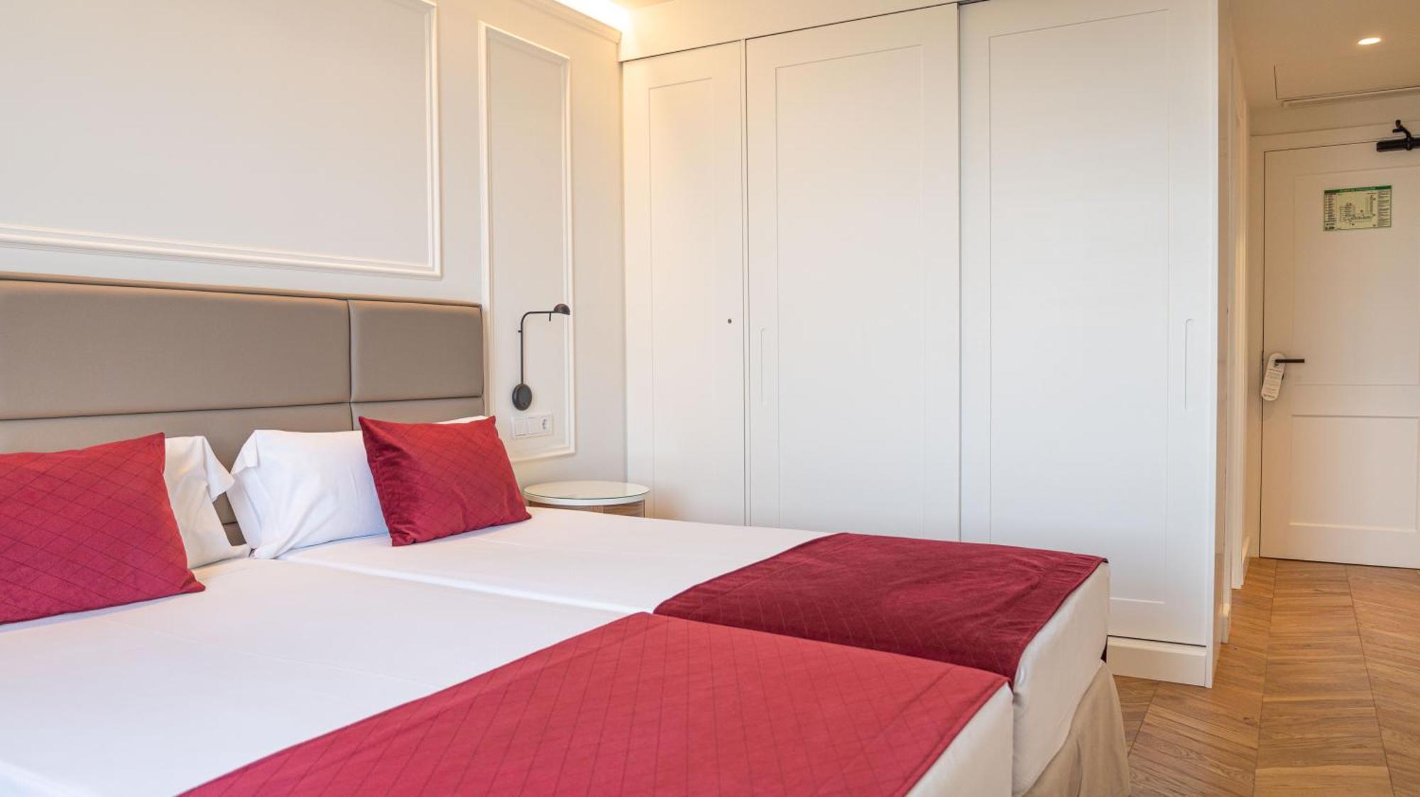 Hotel Seth Port Mahon Esterno foto